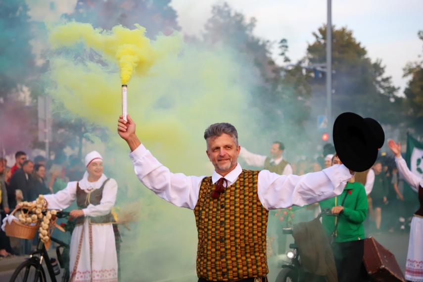 Photo: A moment from a Siauliai birthday concert (by Vitalis Lebedis)